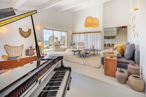 Interior - Domaine de la Colline – Provencal Stone House in Luberon with Heated Pool & A/C (Cabrières-d'Aigues)