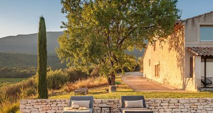 Domaine de la Colline – Provencal Stone House in Luberon with Heated Pool & A/C