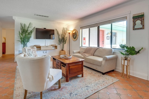 2 Blocks to Beach! Pet-friendly Cape Canaveral Apt