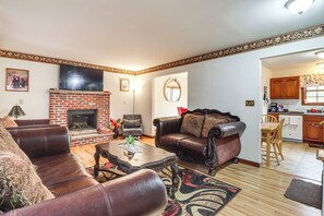 House (4 Bedrooms) | Interior