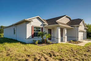Interior - Family Home 7 Mi to Fort Charlotte Beach Park! (Port Charlotte)