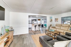 Interior - 2 Mi to Beach! Canal-front Escape in Crystal River (Crystal River)