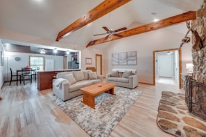 House (2 Bedrooms) | Interior