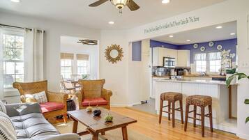 House (3 Bedrooms) | Front of property