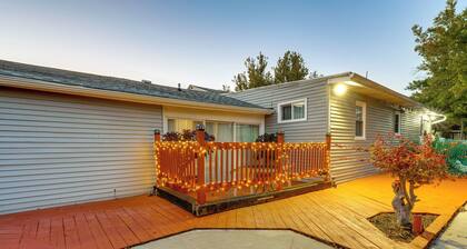 Cozy Flushing Studio w/ Deck & Fireplace!