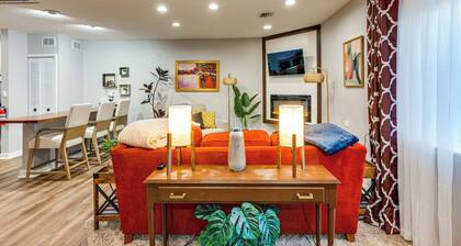 Unique Couple's Studio: 2 MI to Downtown Flushing