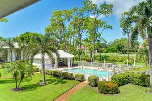 Apartment (2 Bedrooms) | Interior - Snowbirds Welcome! Naples Resort Condo Near Golf (Naples)