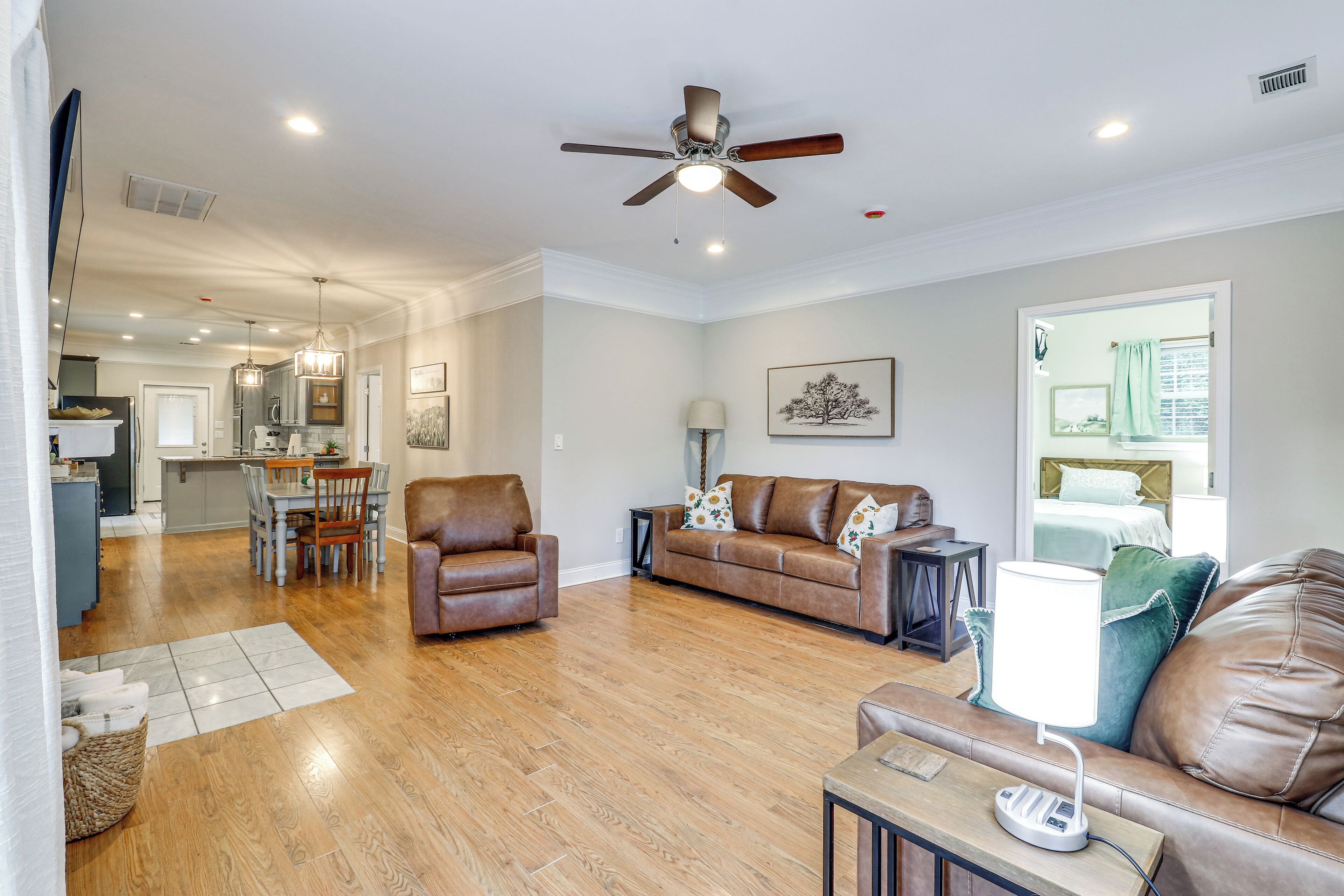 House (2 Bedrooms) | Interior