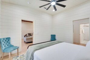 Cottage (2 Bedrooms) | Interior