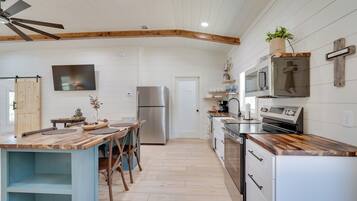 Cottage (2 Bedrooms) | Interior