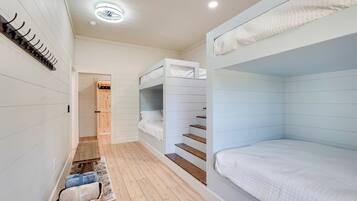 Cottage (2 Bedrooms) | Interior