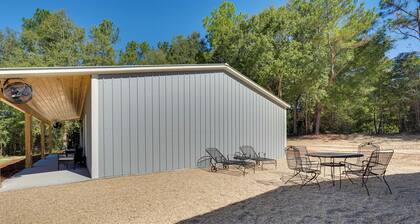 Nature-centric Retreat! Newly Built Millen Cottage