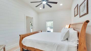 Cottage (2 Bedrooms) | Interior