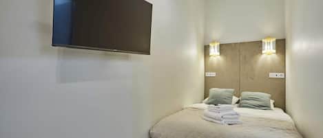 Fer et planche à repasser, Wi-Fi, draps fournis