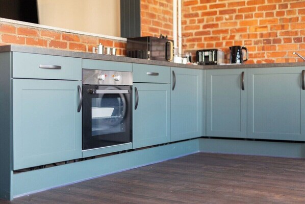 Exterior - Luxury 2 Bedroom & 2 Bathroom Central Flat (Swansea)