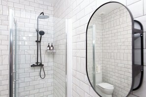Exterior - Luxury 2 Bedroom & 2 Bathroom Central Flat (Swansea)