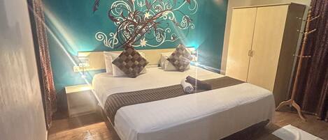 Chambre Double Deluxe, vue ville | Bureau, Wi-Fi gratuit