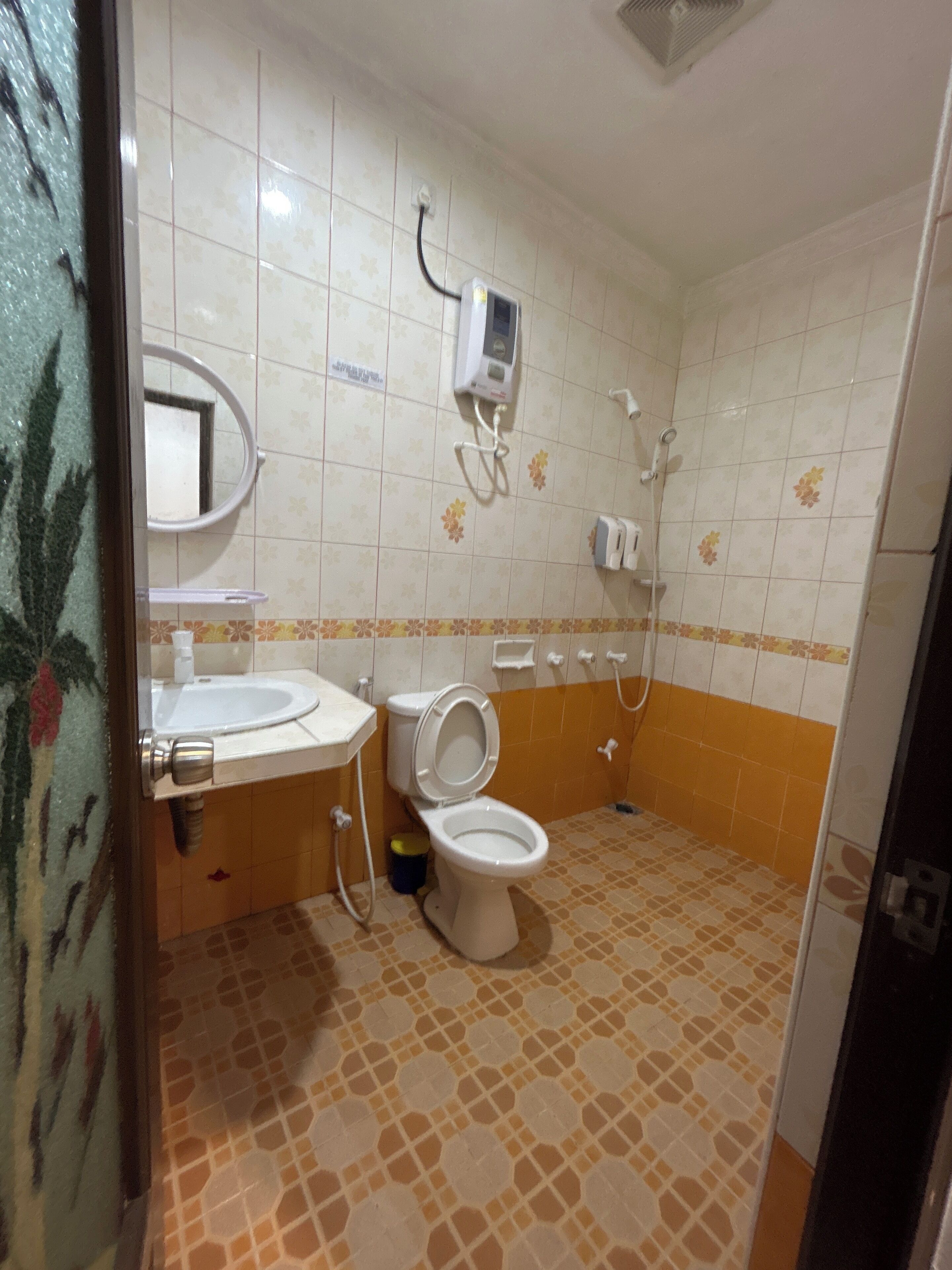 Free toiletries, hair dryer, towels, soap