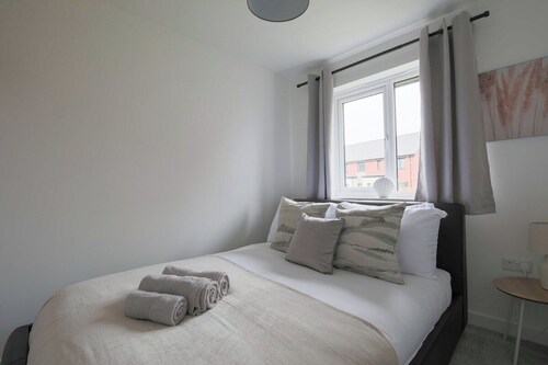 The Haven Modern 4-bed Home With Garden