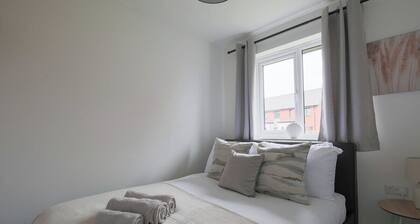 The Haven Modern 4-bed Home With Garden