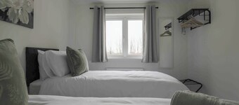 The Haven Modern 4-bed Home With Garden