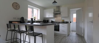 The Haven Modern 4-bed Home With Garden