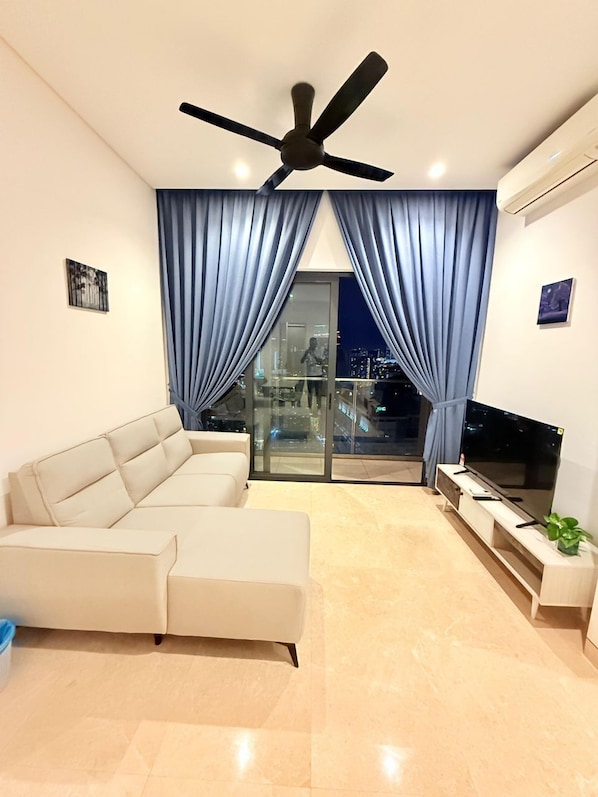 Junior Studio | Living area