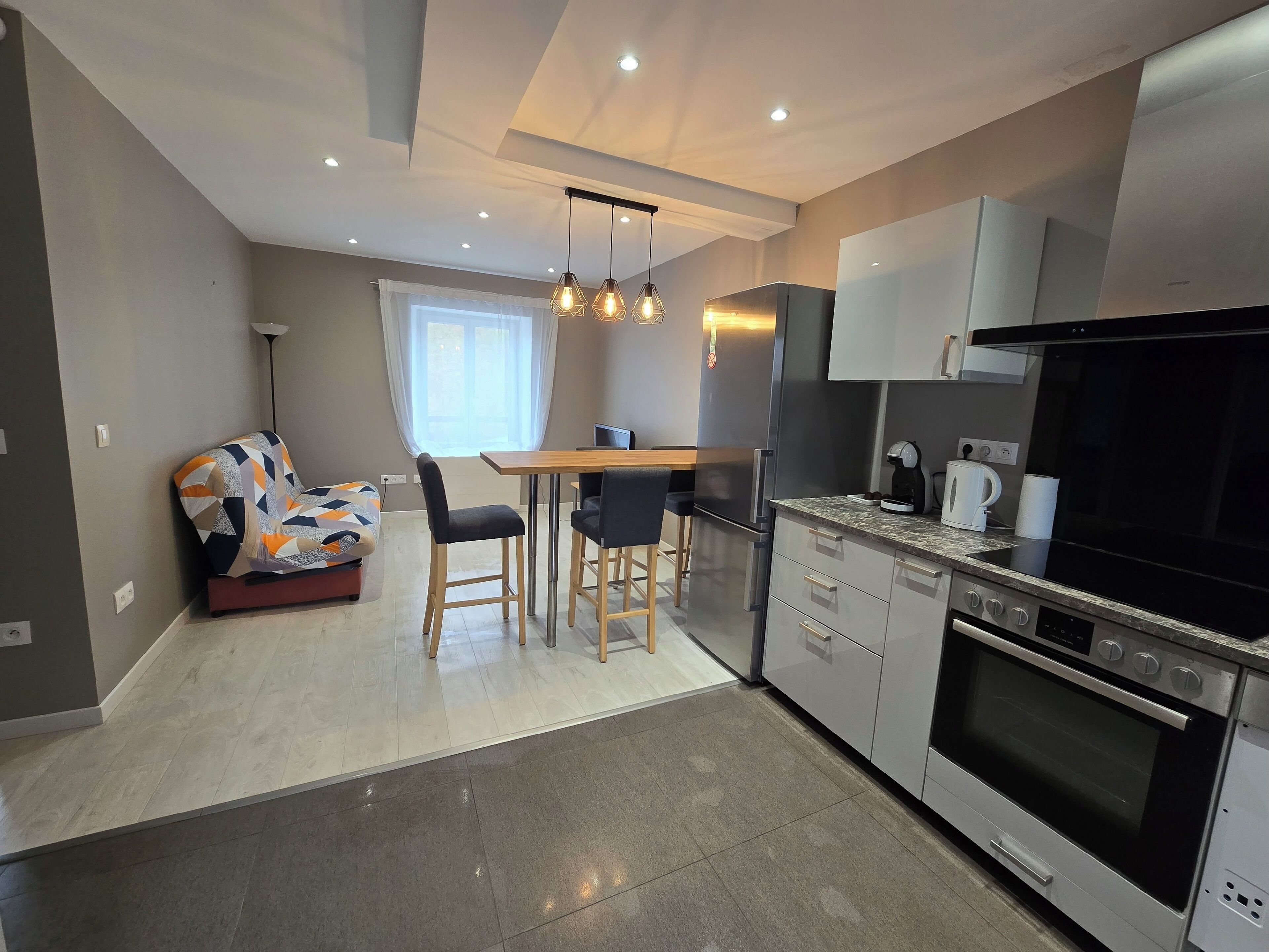 Four, plaque de cuisson, lave-vaisselle