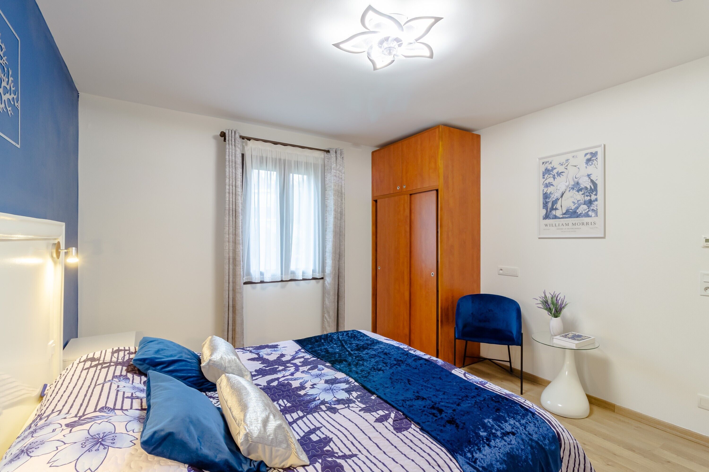 1 chambre, fer et planche à repasser, Wi-Fi, draps fournis
