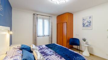 1 chambre, fer et planche à repasser, Wi-Fi, draps fournis