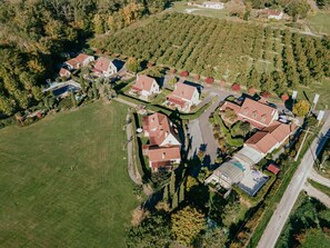 Exterior - Holiday Home 'Maison Tournesol' with Shared Pool, Wi-Fi and Air Conditioning (Castelnaud-la-Chapelle)