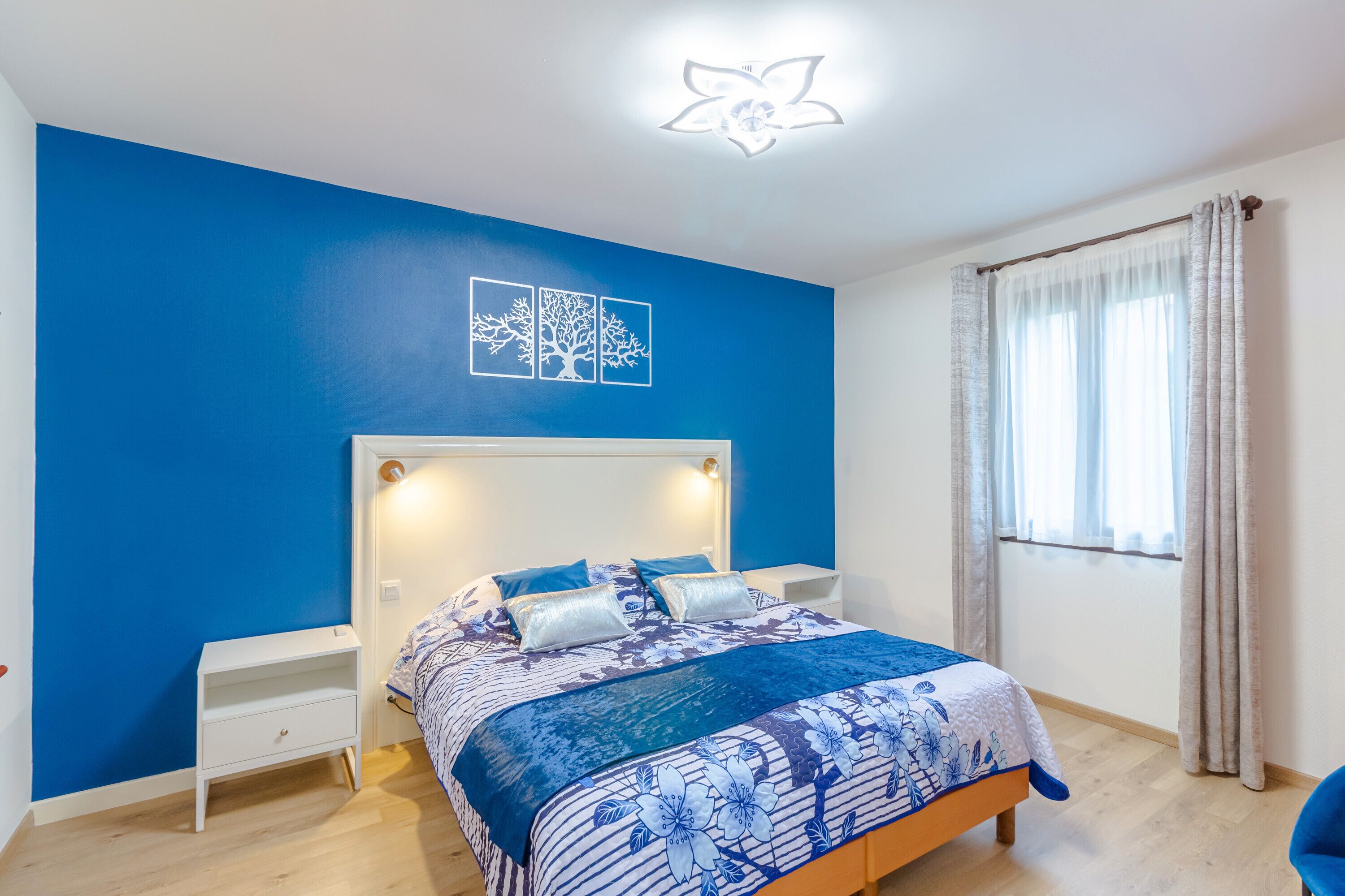 1 chambre, fer et planche à repasser, Wi-Fi, draps fournis