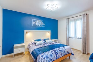 1 bedroom, iron/ironing board, WiFi, bed sheets - Holiday Home 'Maison Tournesol' with Shared Pool, Wi-Fi and Air Conditioning (Castelnaud-la-Chapelle)