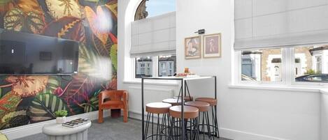 Lägenhet (Stadium View – Family & Group 3-Bed) | Restauranger