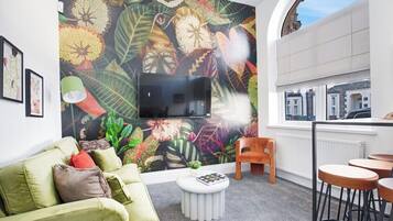 Apartment (Stadium View – Family & Group 3-Bed) | Living room