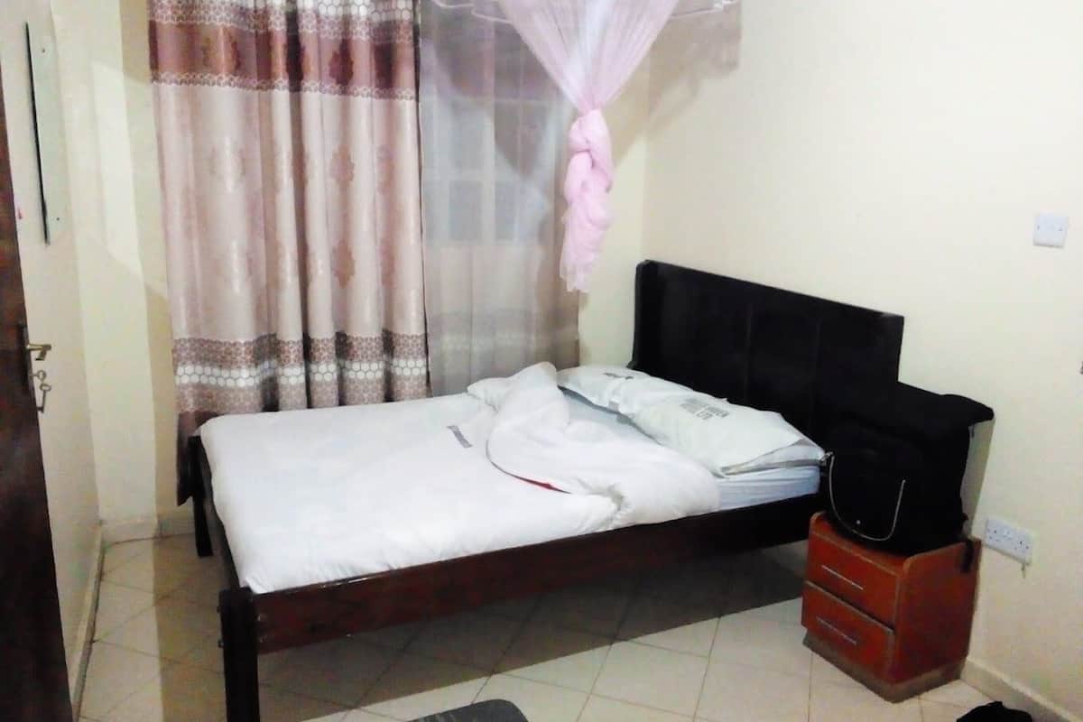 Standard Double Room | Free WiFi, bed sheets