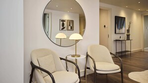 Exterior - Battersea Riverside Luxury Apartment (London)