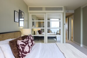 Apartment - Battersea Riverside Luxury Apartment (London)