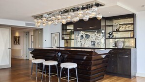 Apartment | Living area - Battersea Riverside Luxury Apartment (London)