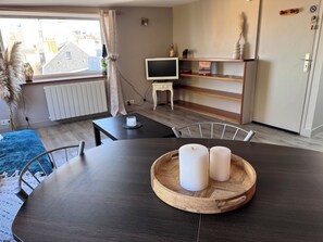 1 Schlafzimmer, Bügeleisen/Bügelbrett, Bettwäsche