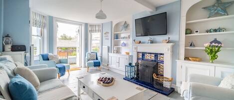 Televisión, chimenea