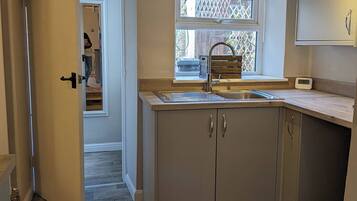 House, 2 Bedrooms, Smoking | Interior