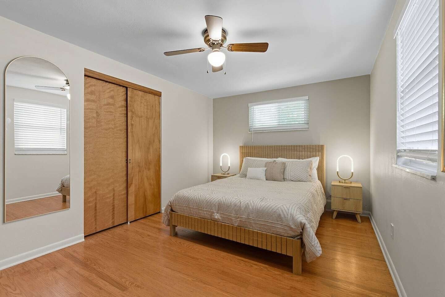 2 makuuhuonetta, silitysrauta/-lauta, ilmainen Wi-Fi, vuodevaatteet