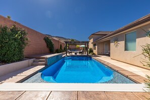 House, 4 Bedrooms | Pool