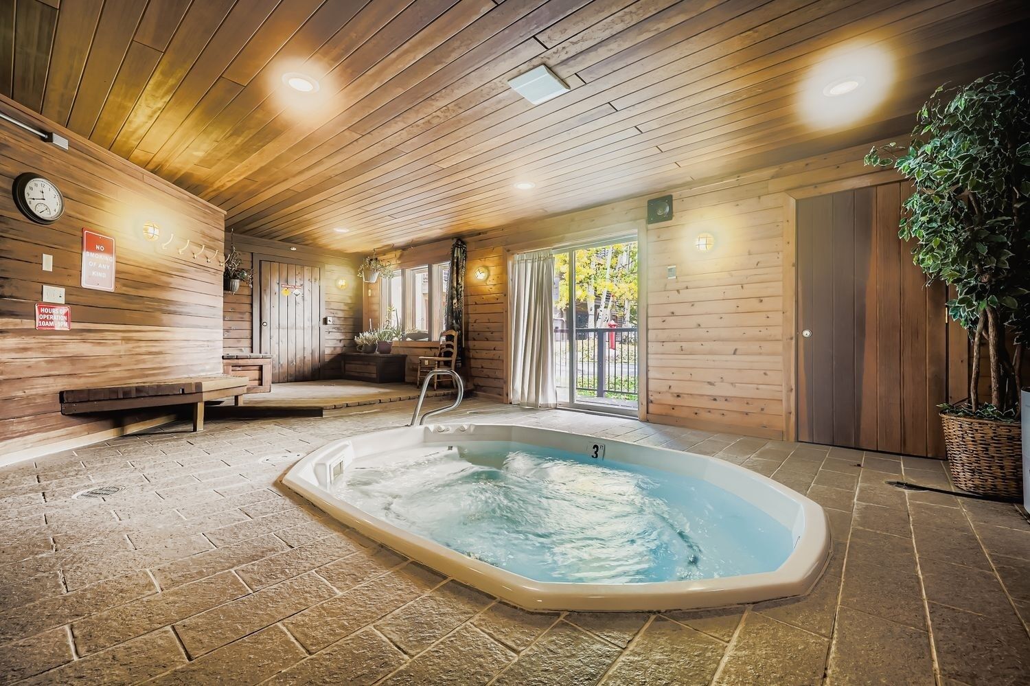 Condo, 2 Bedrooms | Interior