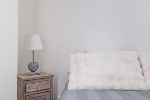 2 多间卧室、熨斗/熨衣板、WiFi、床单