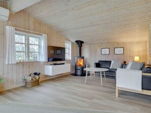 House | Interior - 5 Star Holiday Home in Saeby (Sæby)