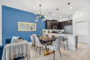 تناول الطعام