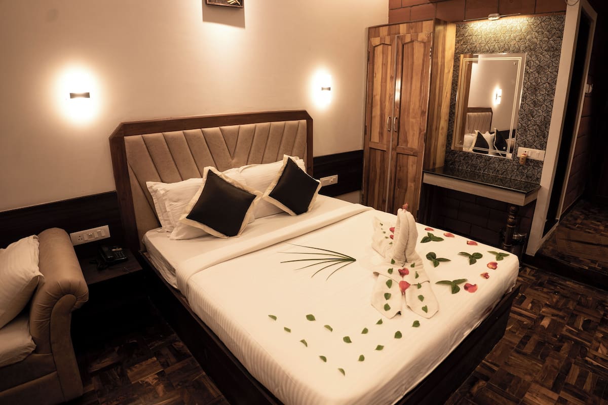 Comfort Quadruple Room, Balcony, Mountain View | In-room safe, free WiFi