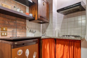 Fridge, ice maker